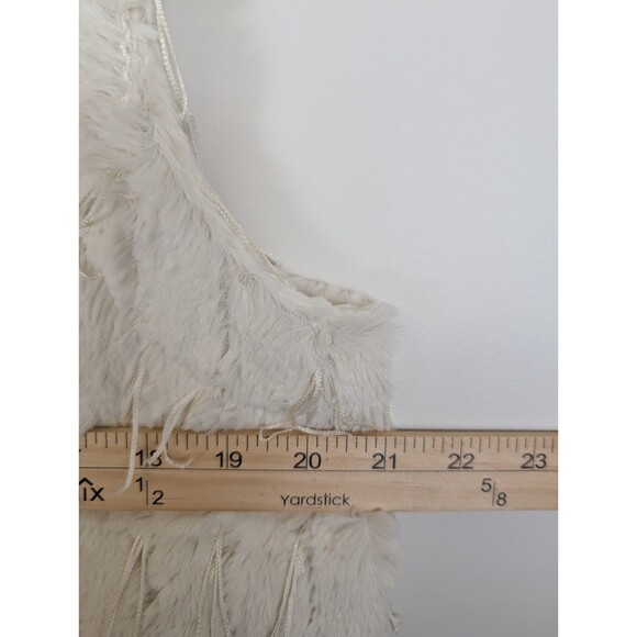 Sno Skins Women's Faux Fur Vest Jacket Fringe Tassels Size Large Ivory - Picture 6 of 10